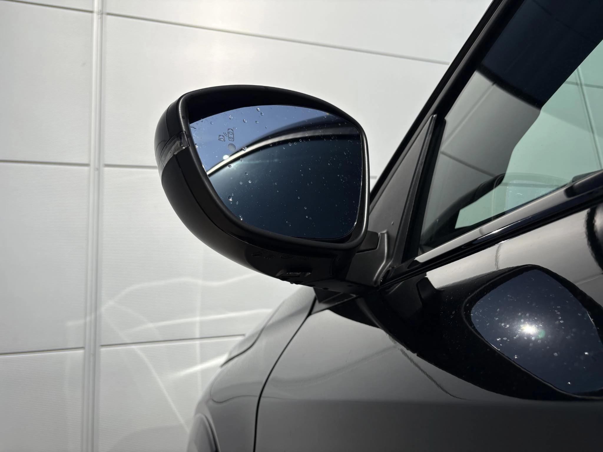 Peugeot-208-image-16