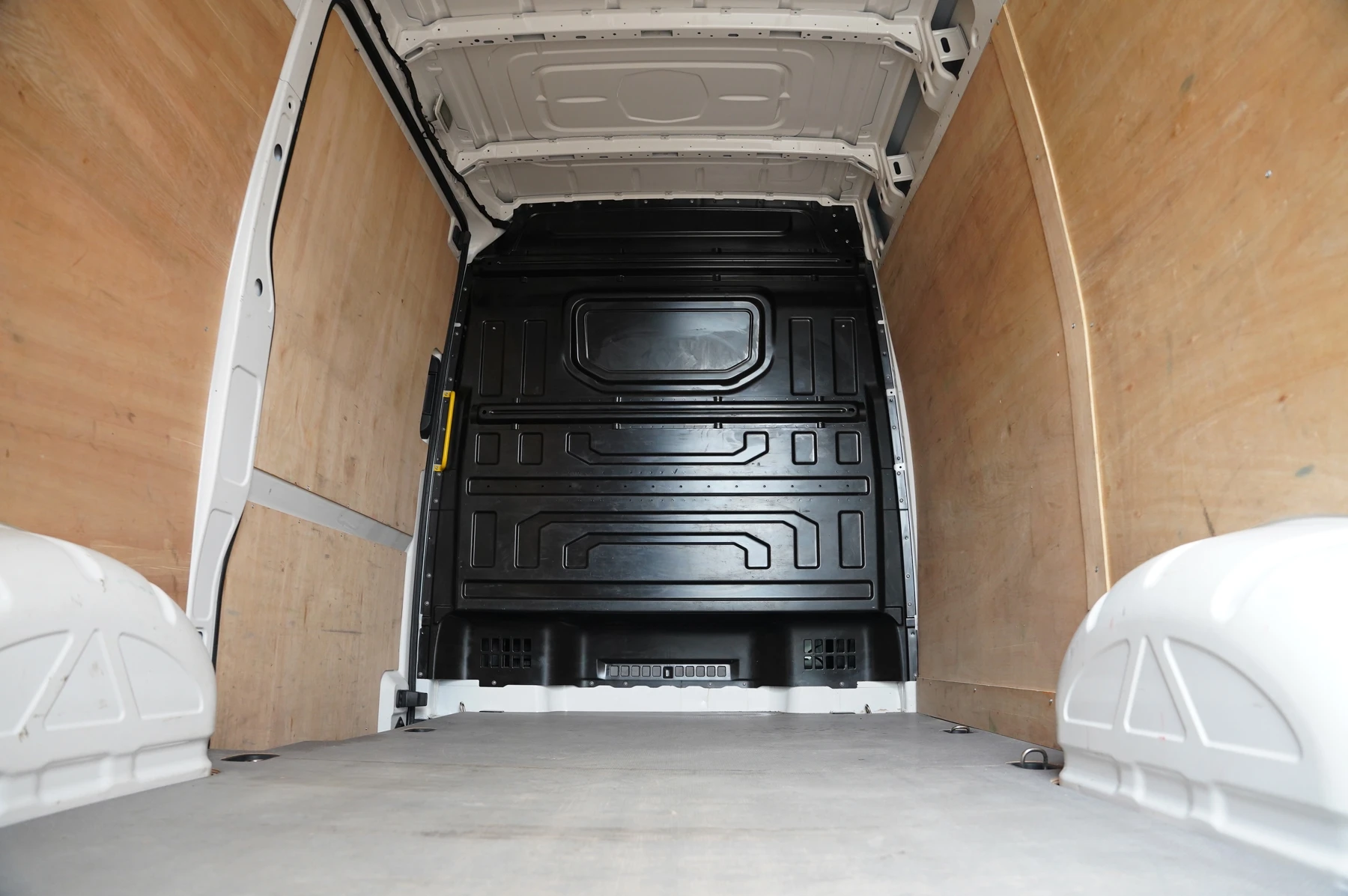 Volkswagen-Crafter-image-9