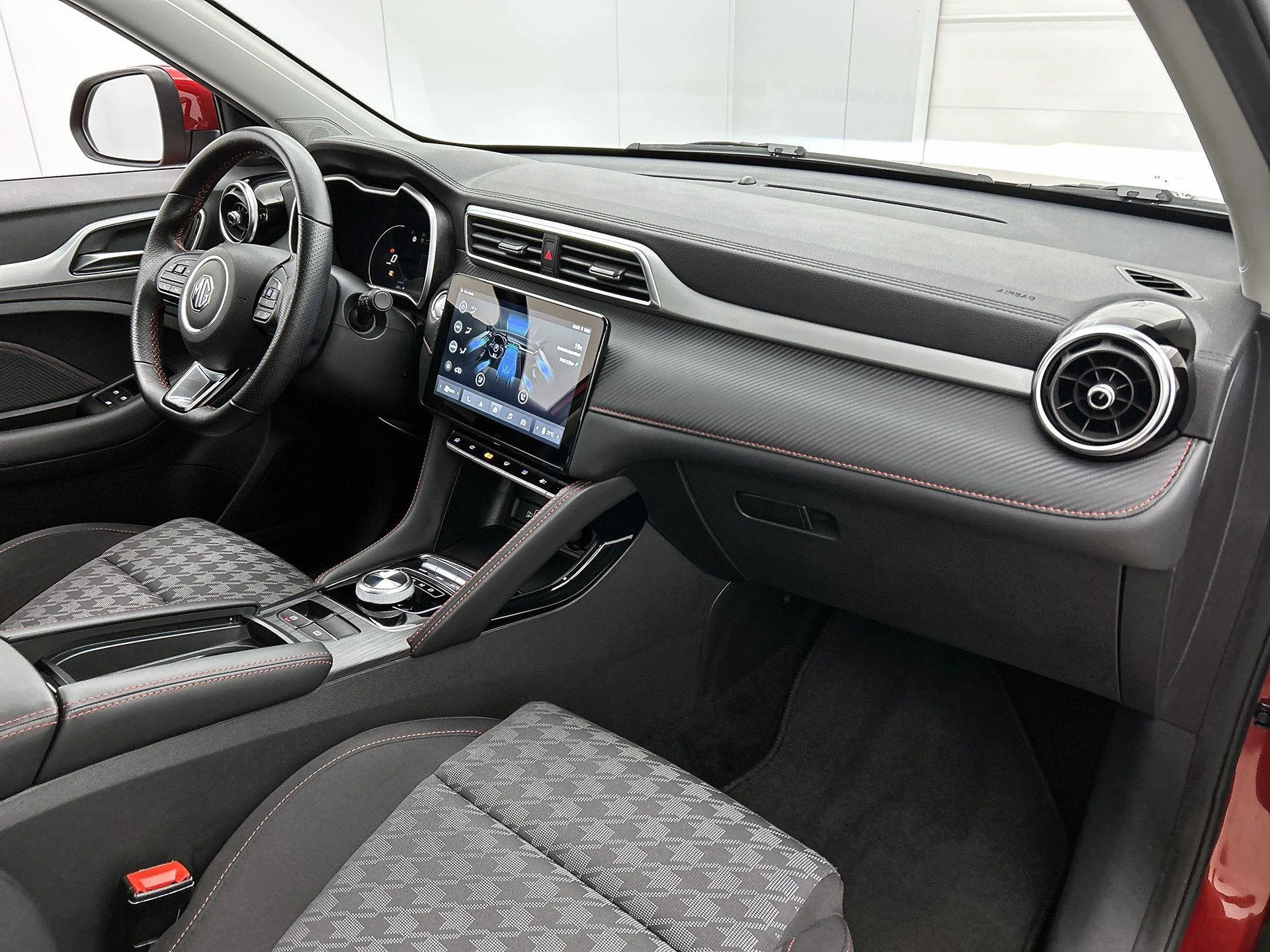 MG-ZS-image-21