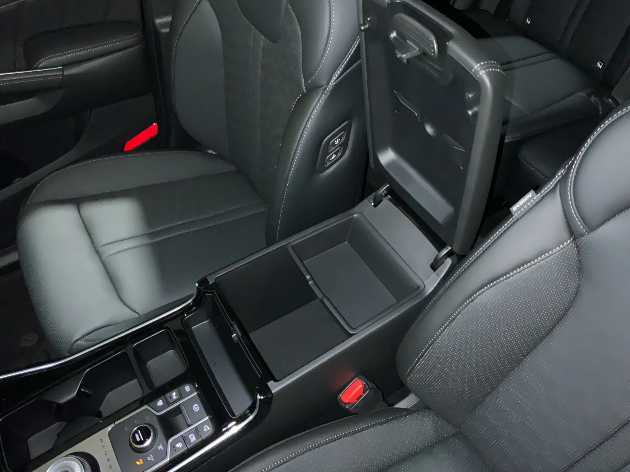 Kia Sorento Plug & Ride 1.6 T-GDI Plug-in H AWD Auto Sports Utility Vehicle. 185 kW. 5-türig