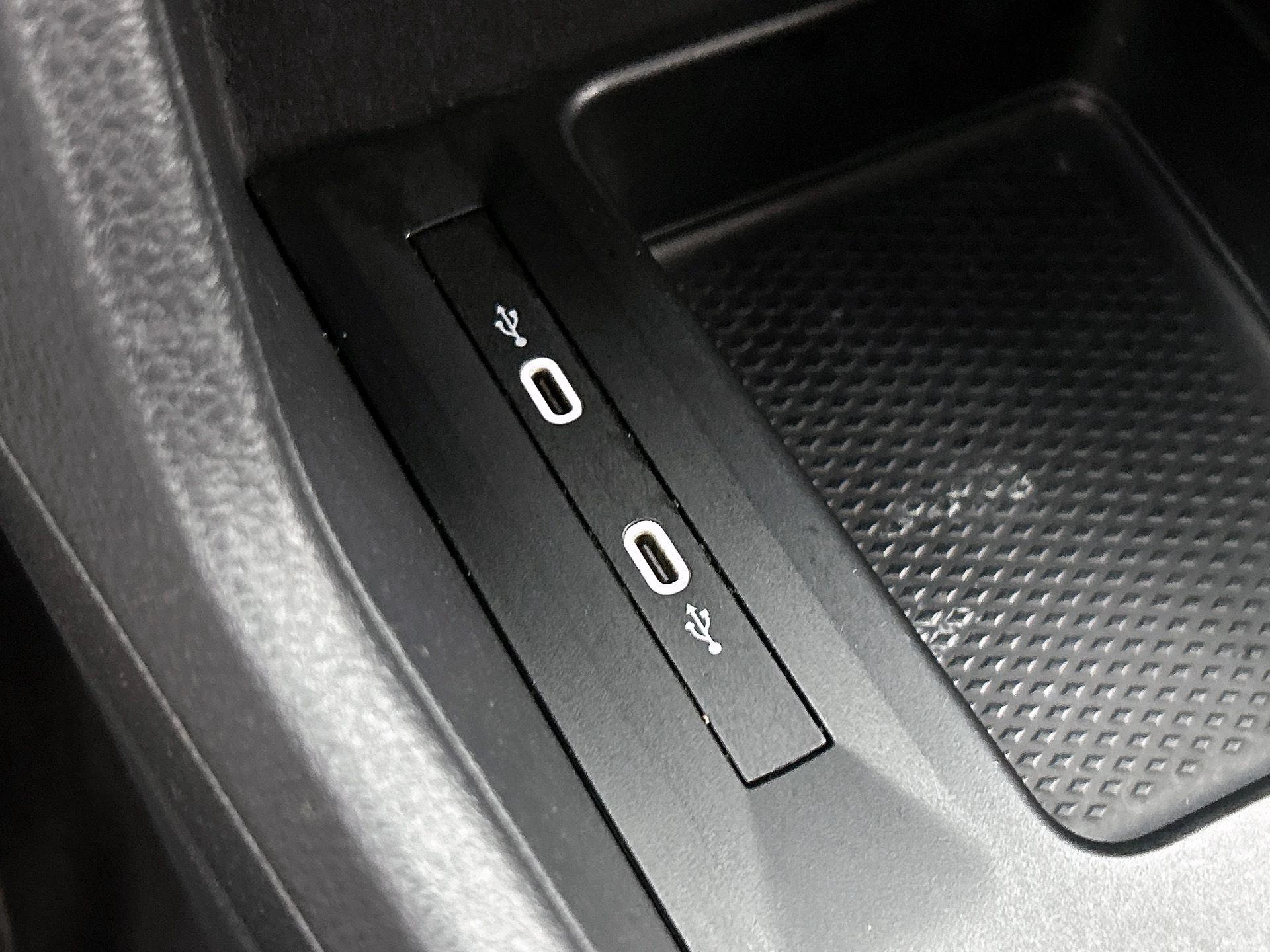 Volkswagen-Caddy-image-30