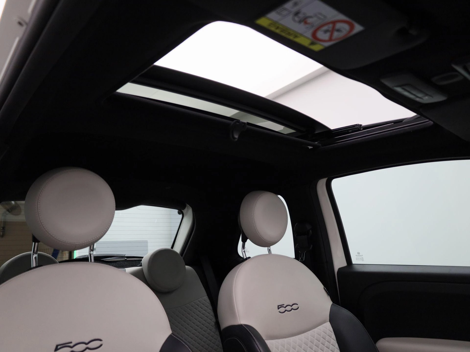 Fiat 500 1.0 Hybrid 70 Dolce Vita