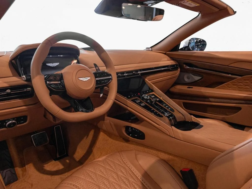 Aston Martin DB12 Volante Aston Martin Hamburg