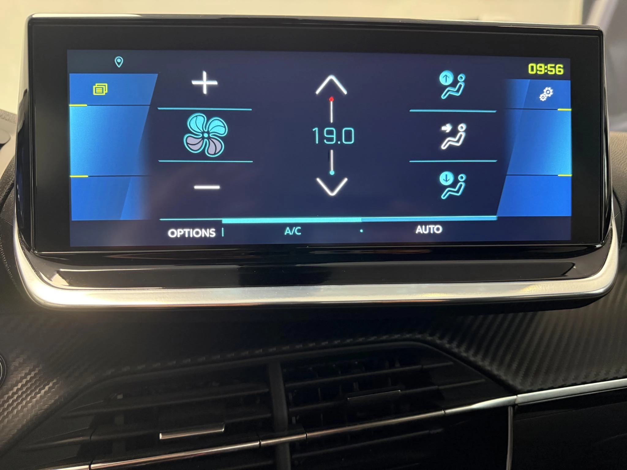 Peugeot e-2008 EV Allure Pack 50 kWh