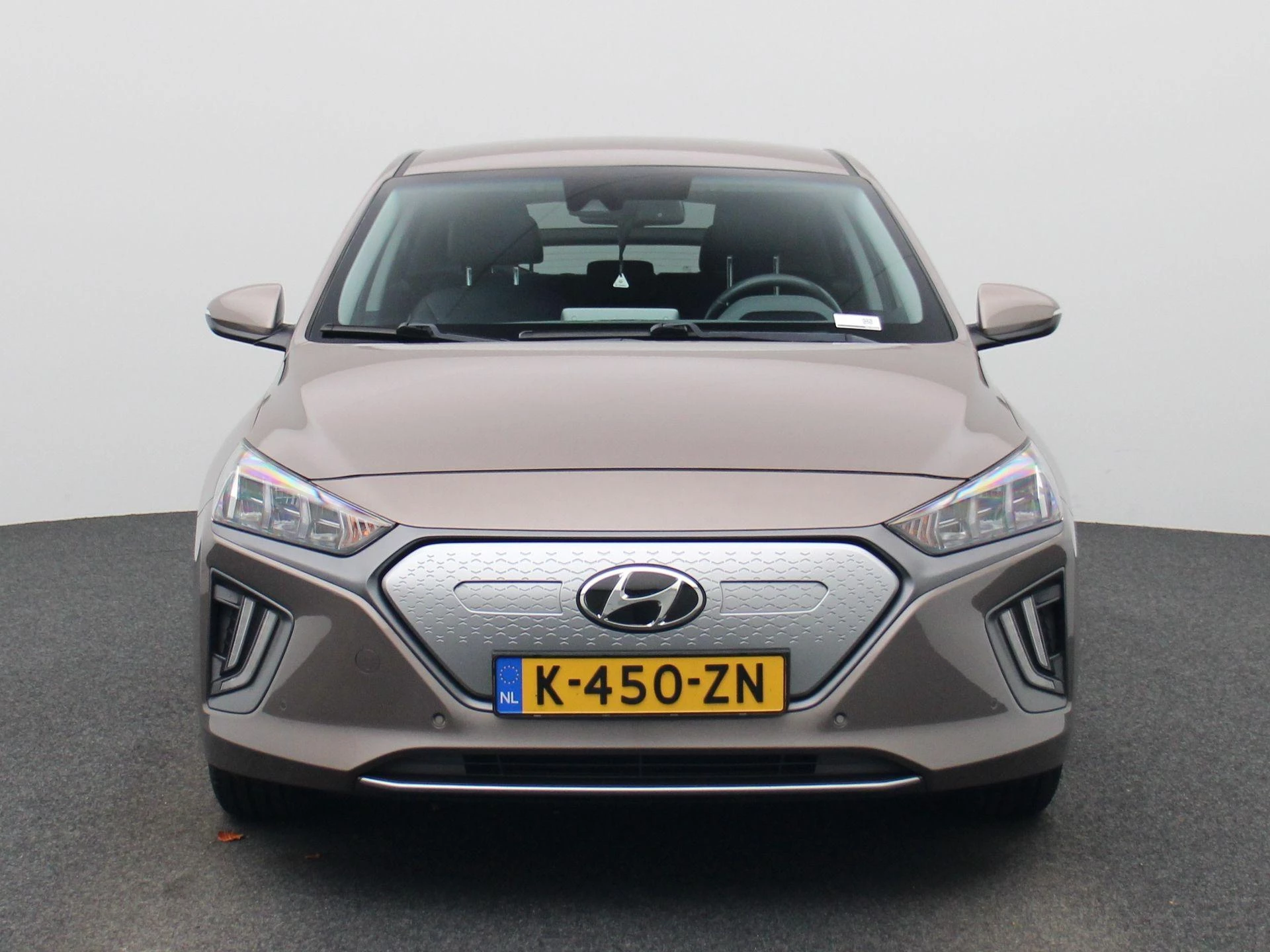Hyundai-IONIQ-image-4