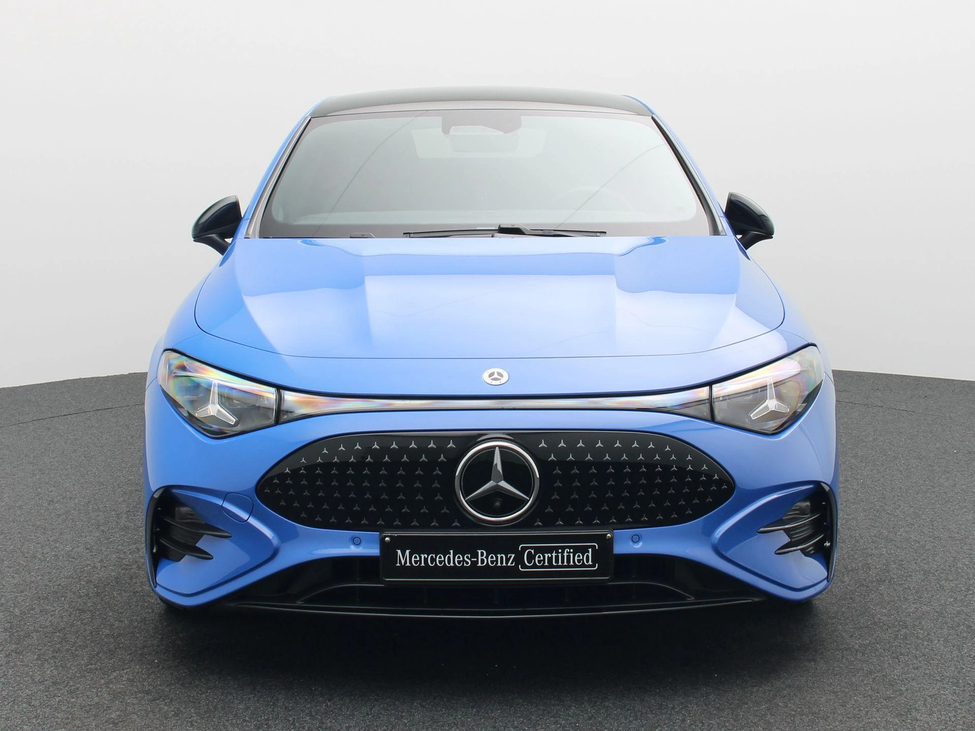 Mercedes-Benz-CLA-image-2