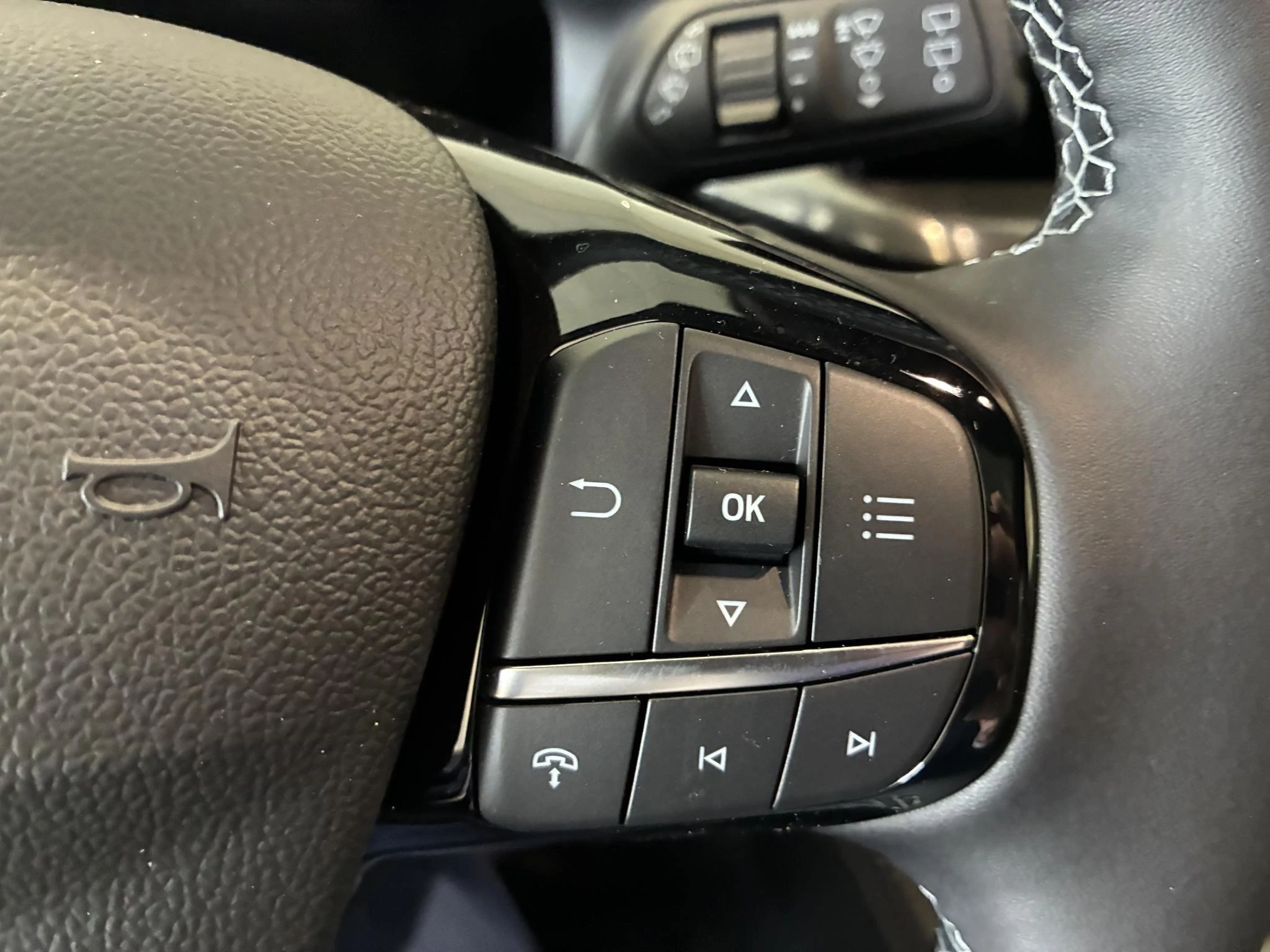 Ford Kuga 2.5 PHEV Sound Edition