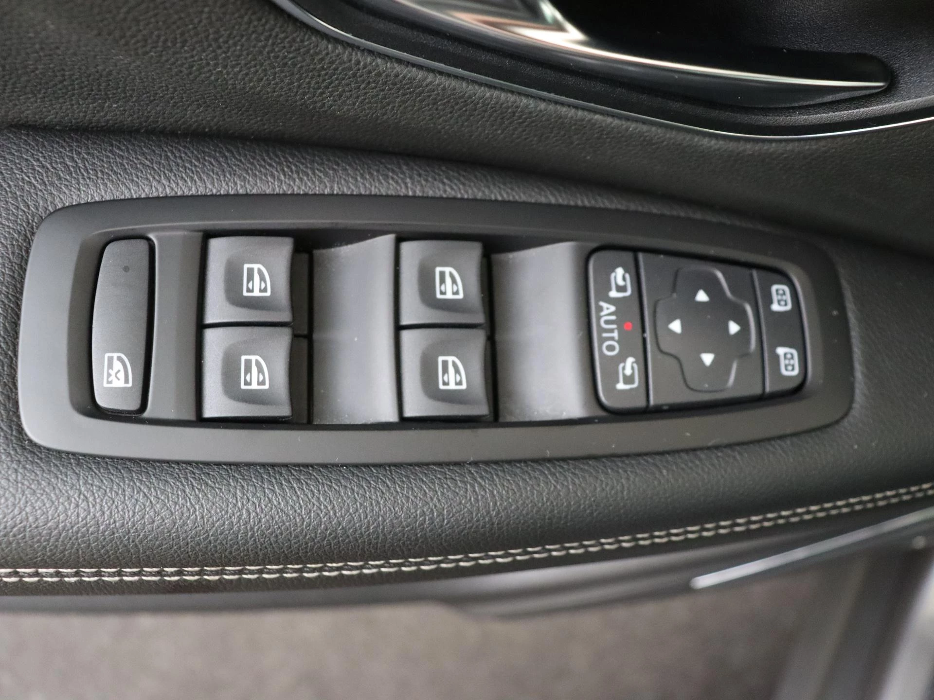 Renault-Scénic-image-24