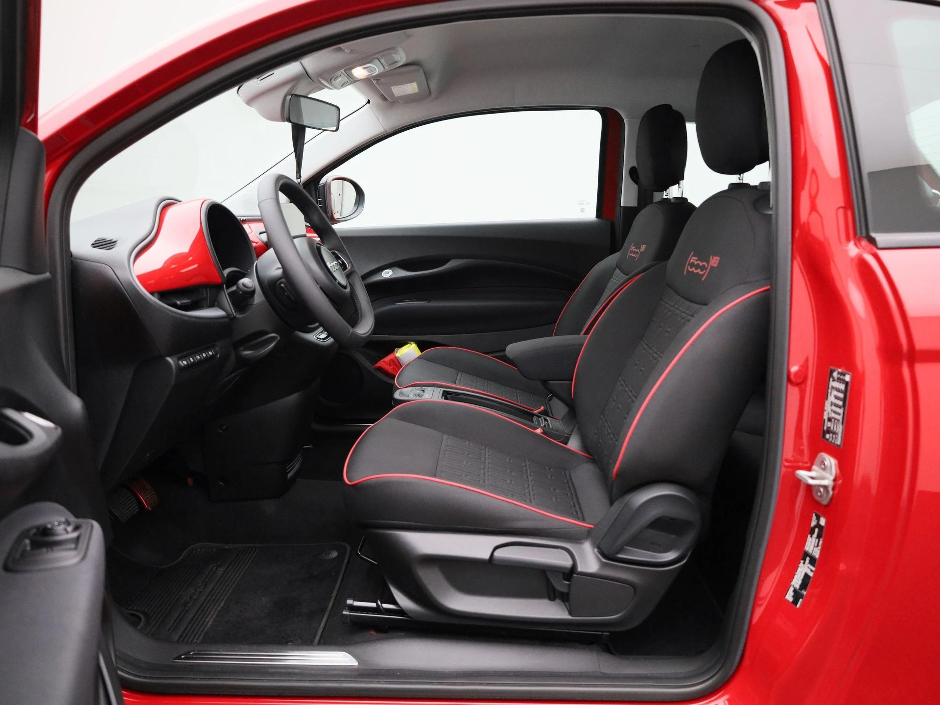 Fiat-500e-image-11