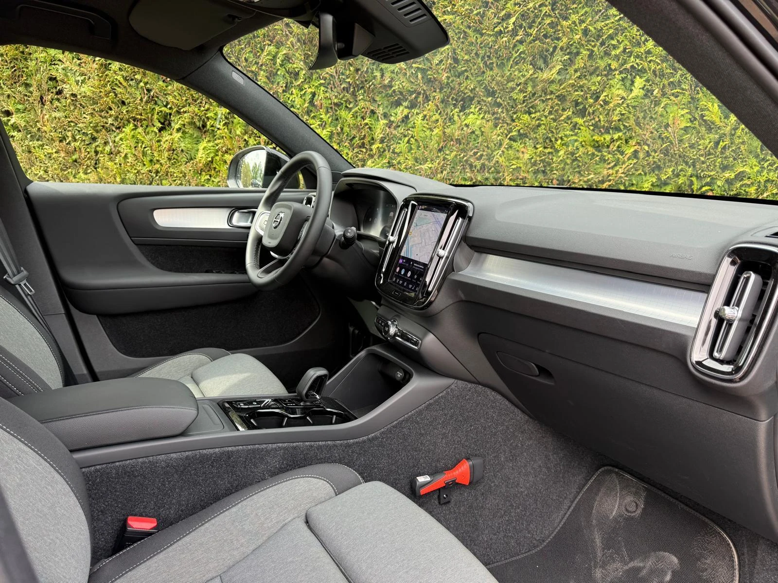 Volvo-XC40-image-2