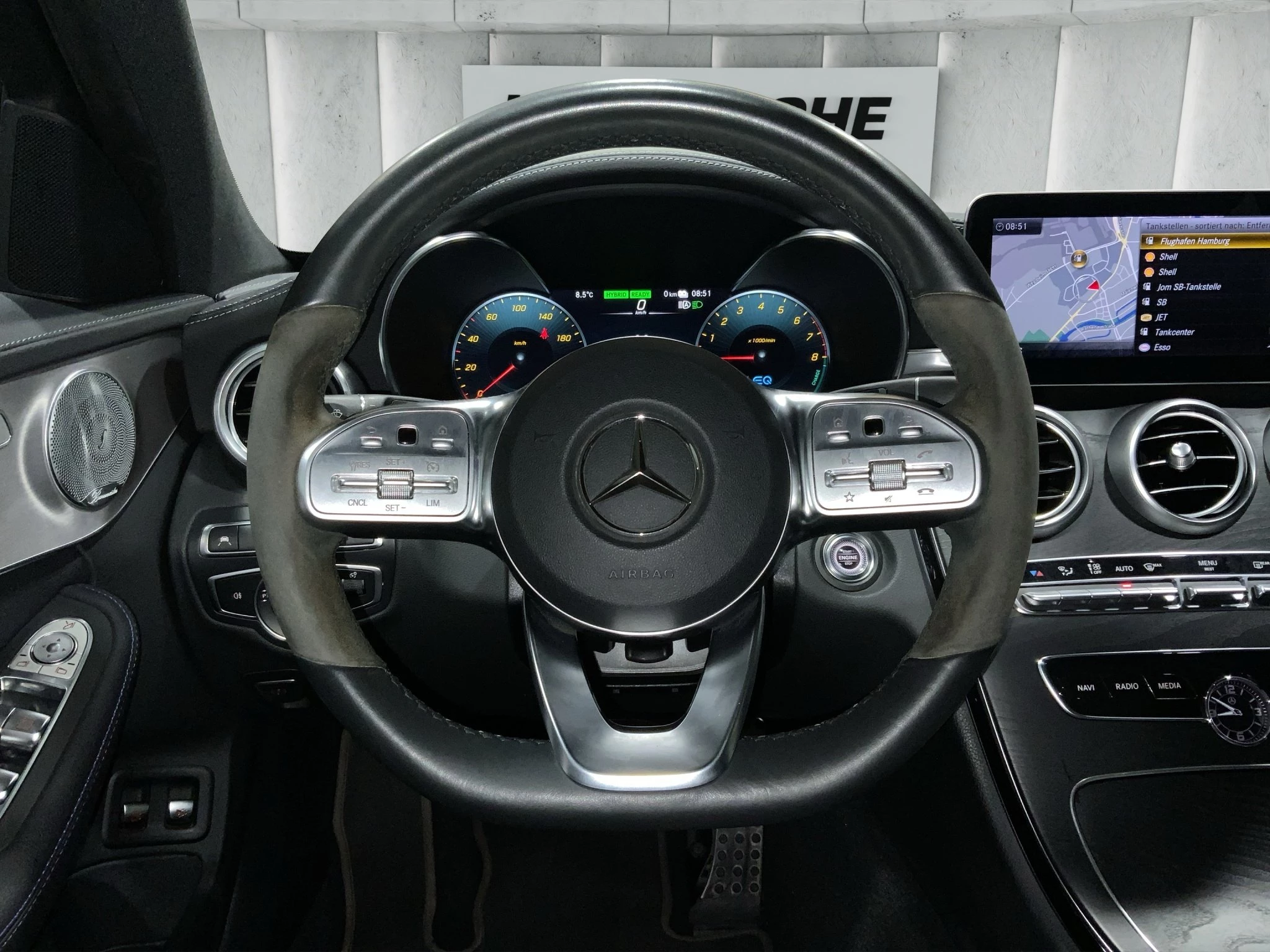 Mercedes-Benz-C-Klasse-image-11
