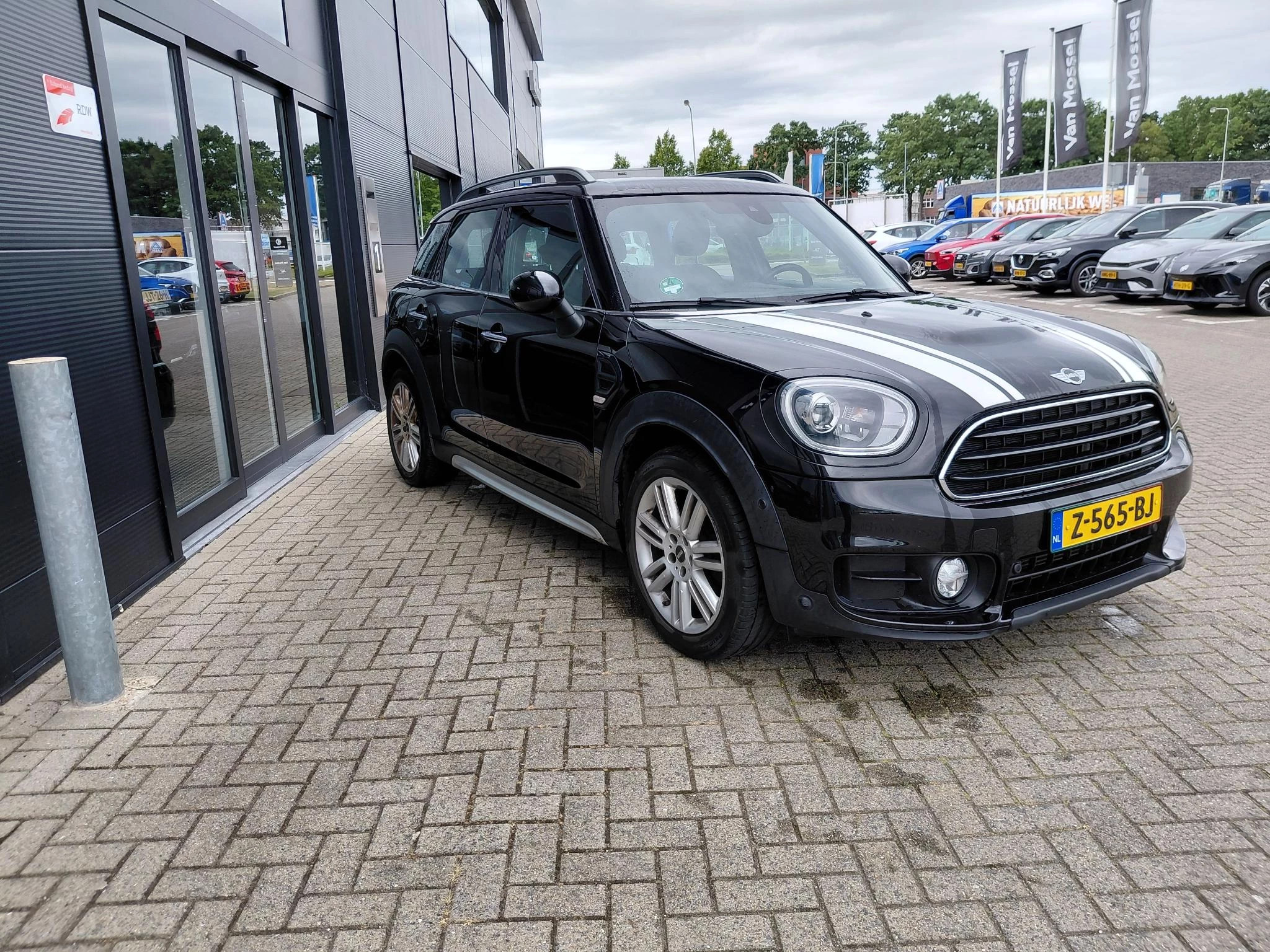 MINI-Countryman-image-10