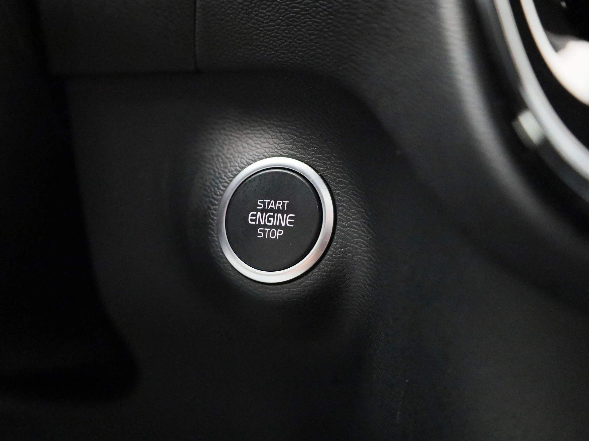 Volvo-XC40-image-25