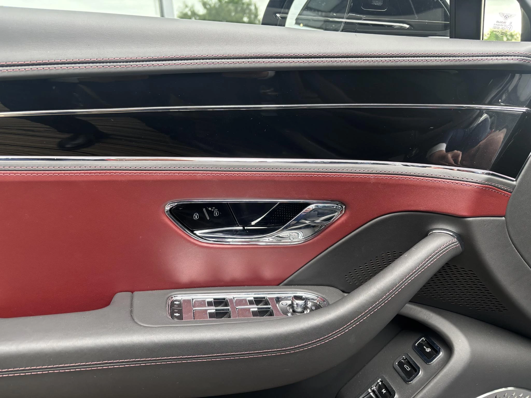 Bentley Flying Spur 2.9 V6 Hybrid Azure