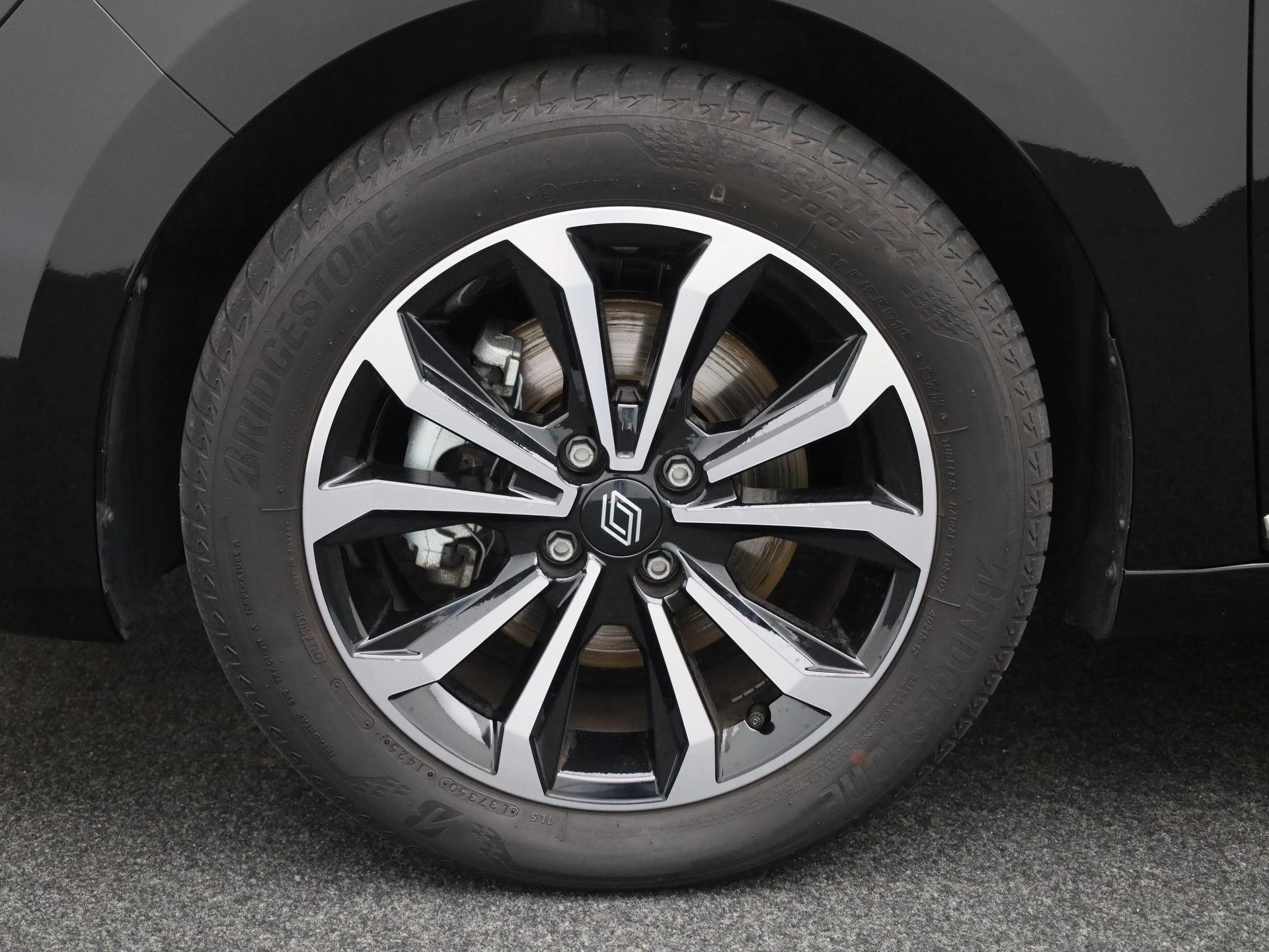 Renault-Clio-image-12
