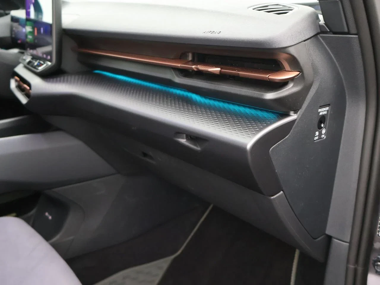 CUPRA Raval Raval Endurance First Edition Plus - Bicolor 211pk 51,5kWh *DEMO*