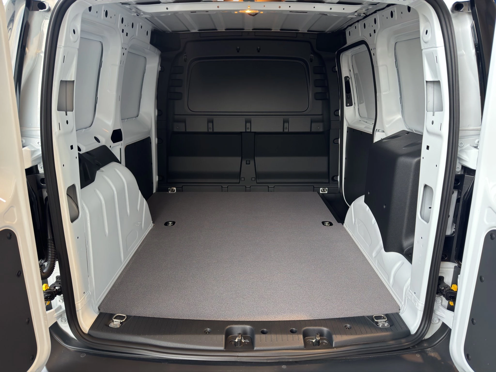 Ford Transit Connect L1 Trend Plug-In Hybrid AUT HOLZBODEN