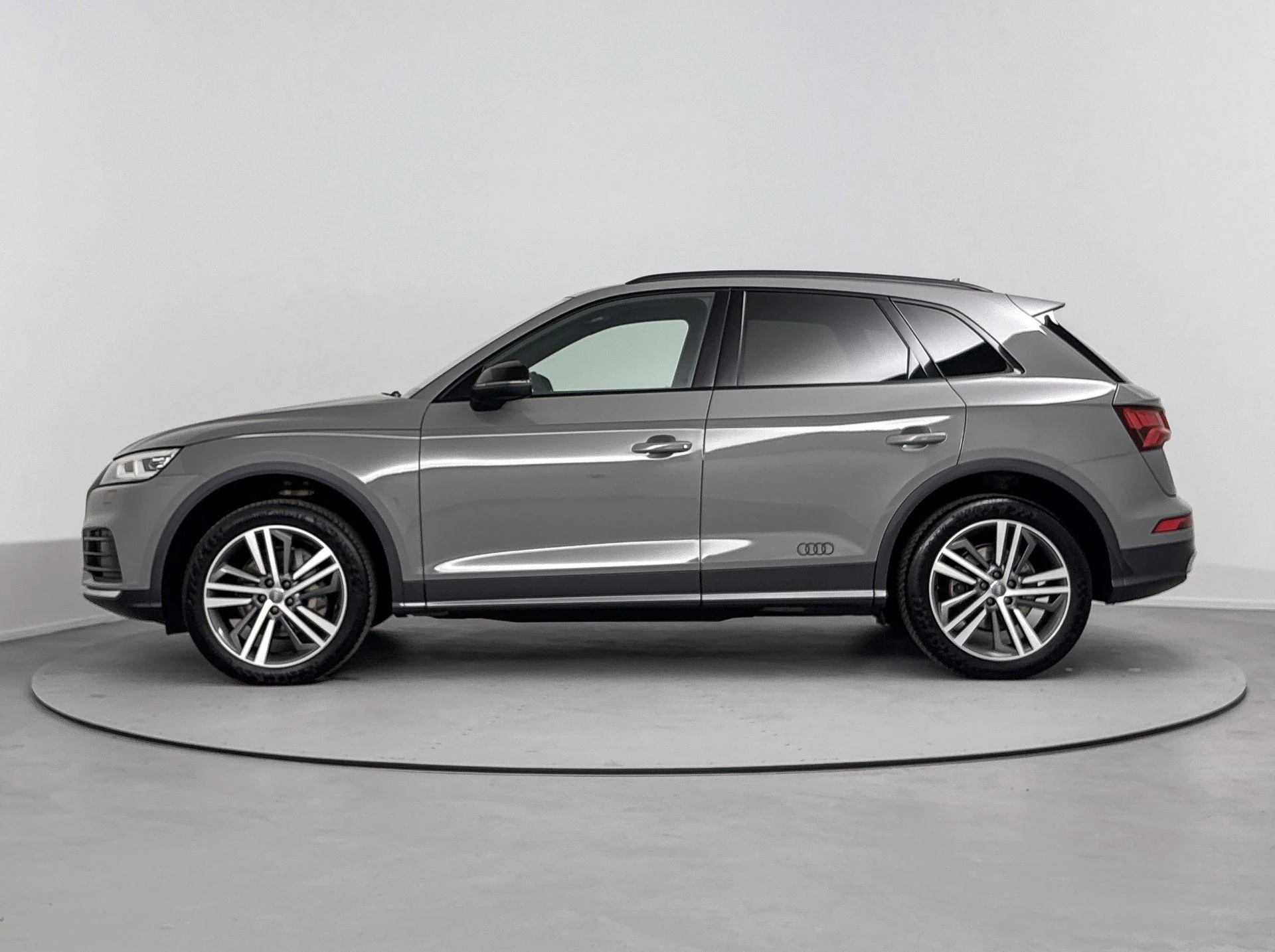 Audi-Q5-image-1