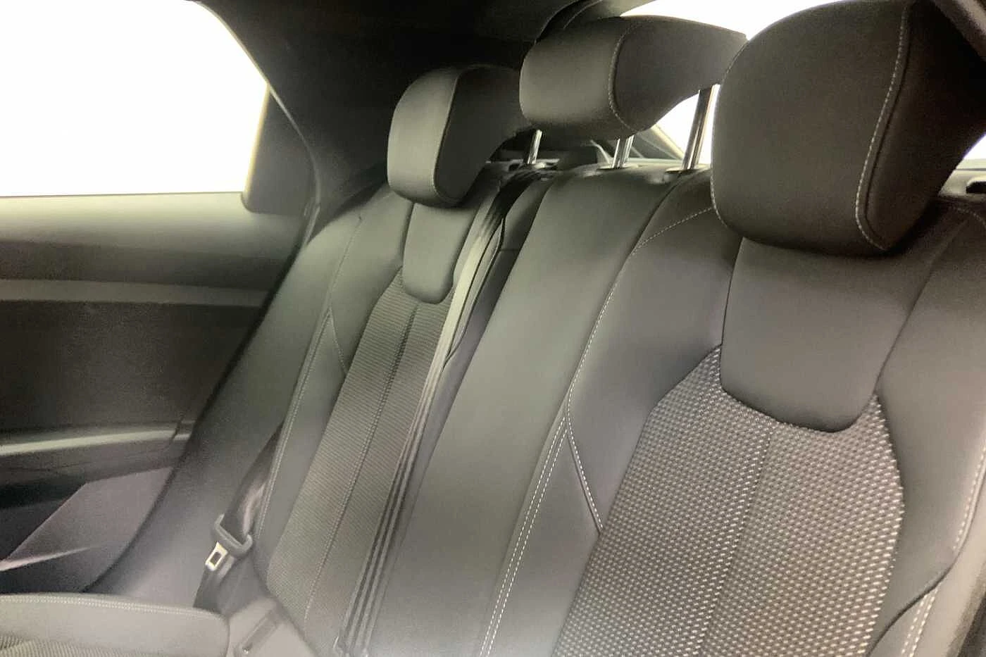 Audi-A1 Sportback-image-9
