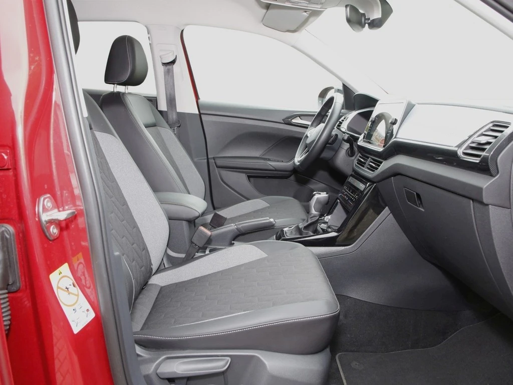 Volkswagen-T-Cross-image-7