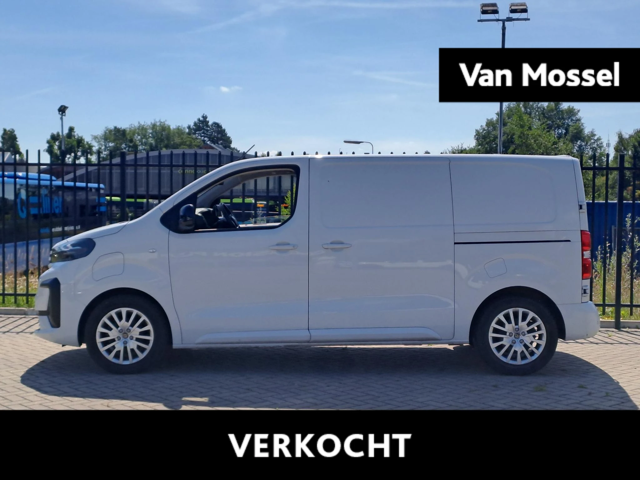 Peugeot-e-Expert-image-0