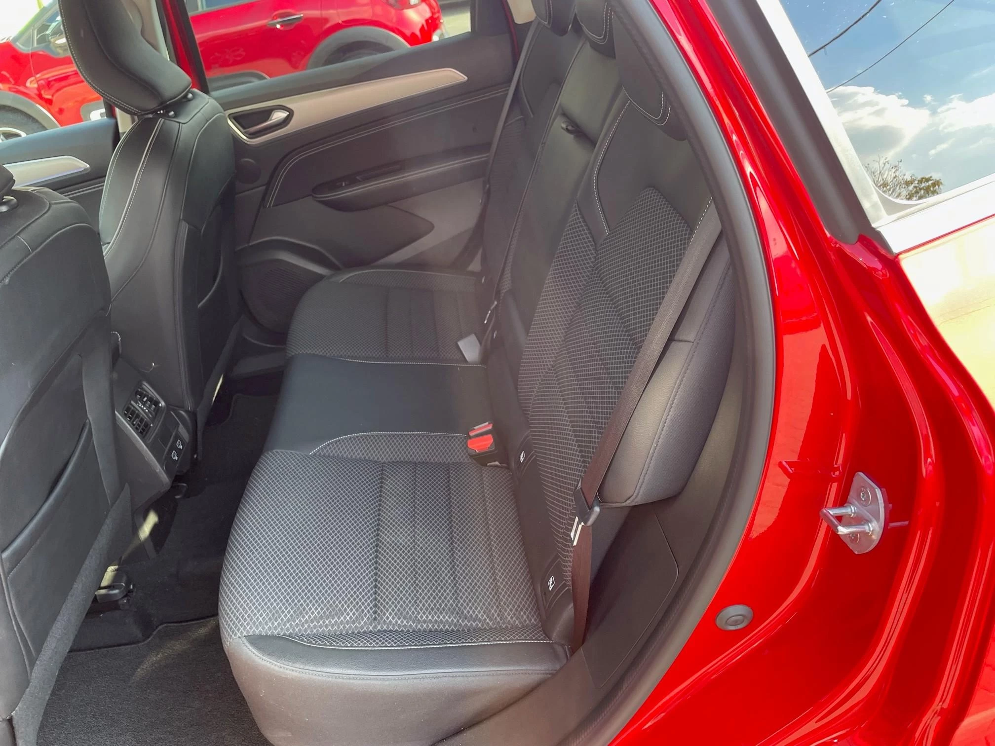 Renault-Arkana-image-13