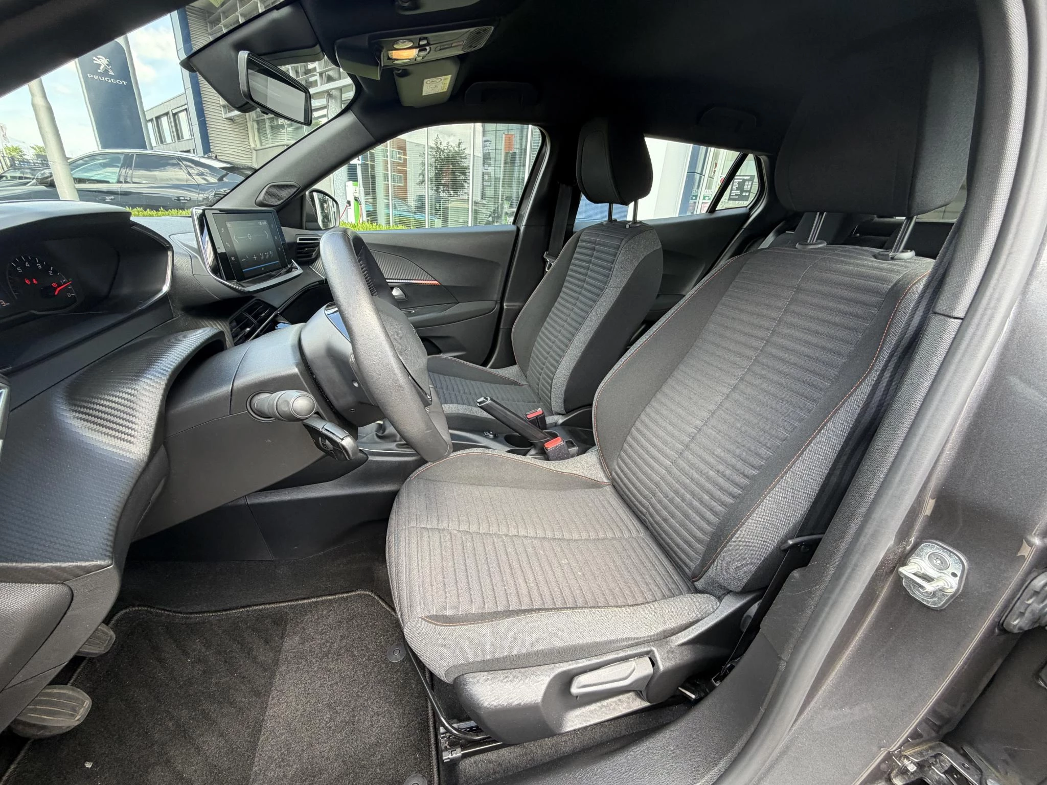 Peugeot-2008-image-15