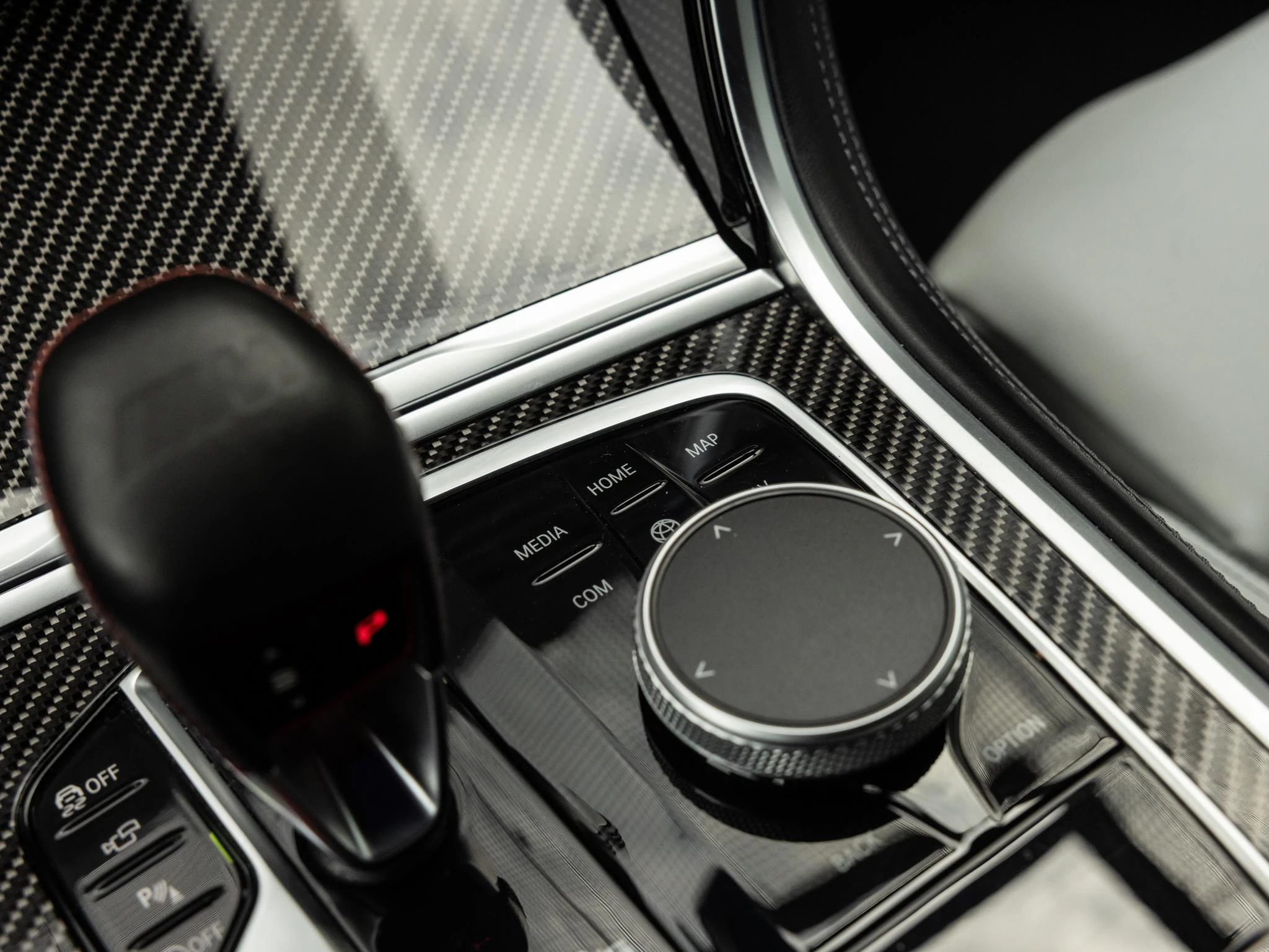 BMW-M8-image-16