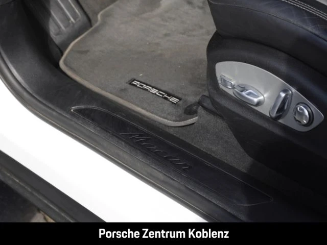 Porsche-Macan-image-26