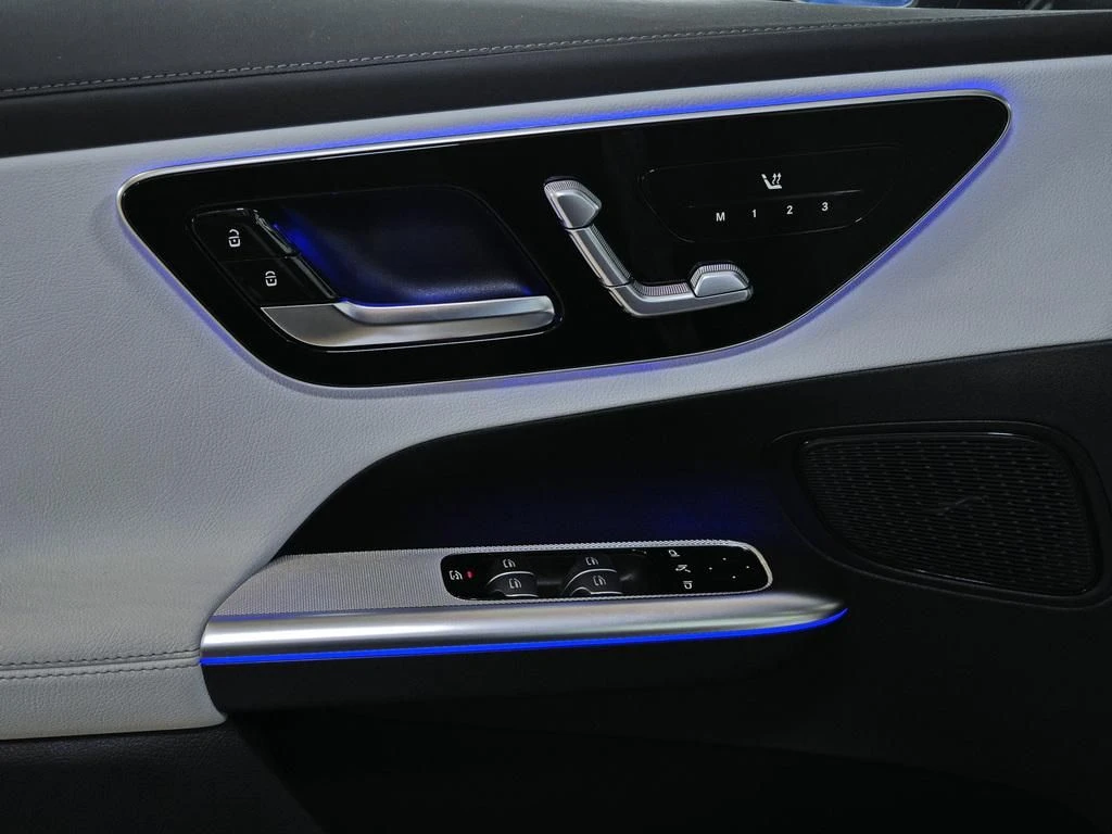 Mercedes-Benz-GLC 220 d-image-10