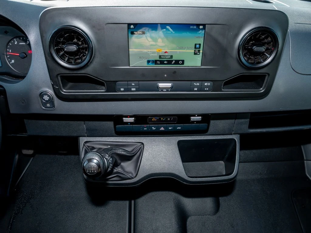 Mercedes-Benz-Sprinter 317-image-10