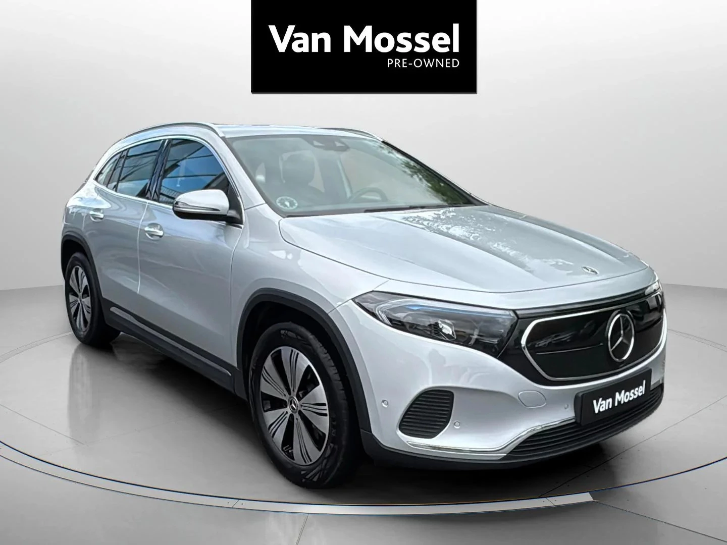 Mercedes-Benz-EQA-image-6