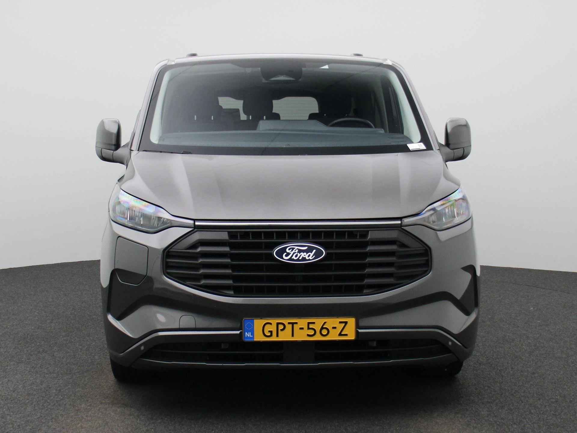Ford-Transit Custom-image-2