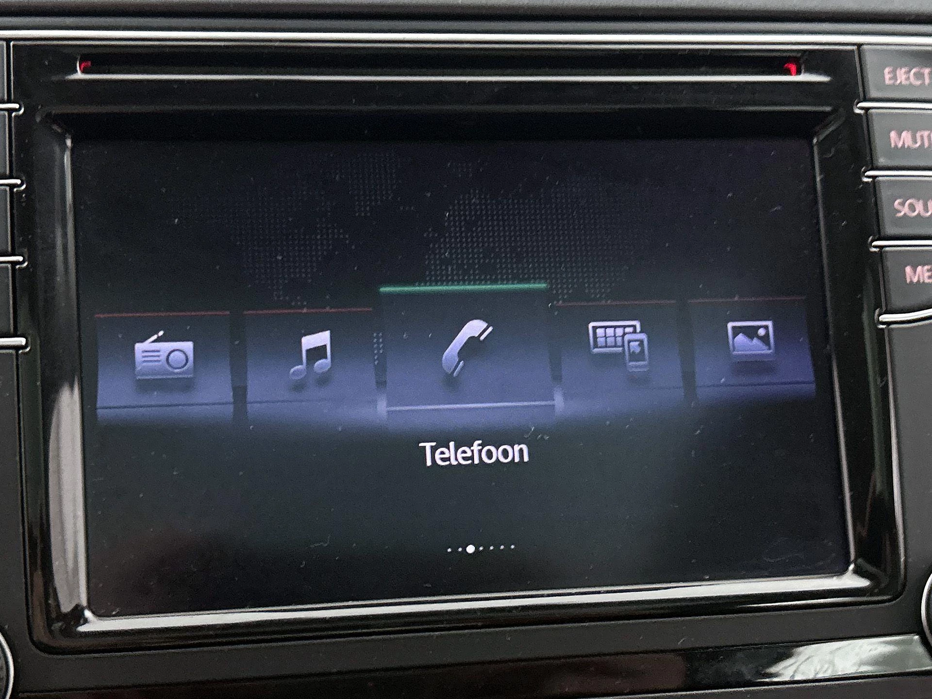 Volkswagen-Tiguan-image-11