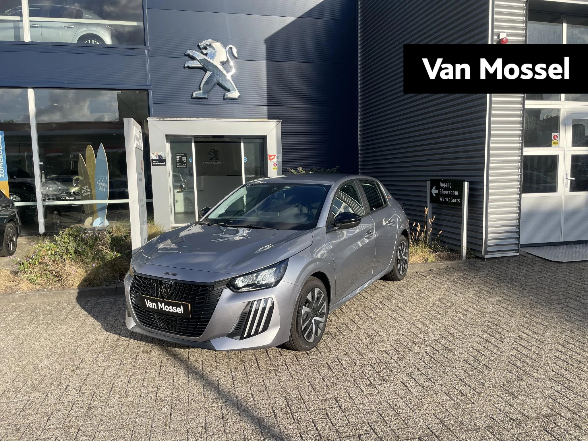 Peugeot-208-image-0