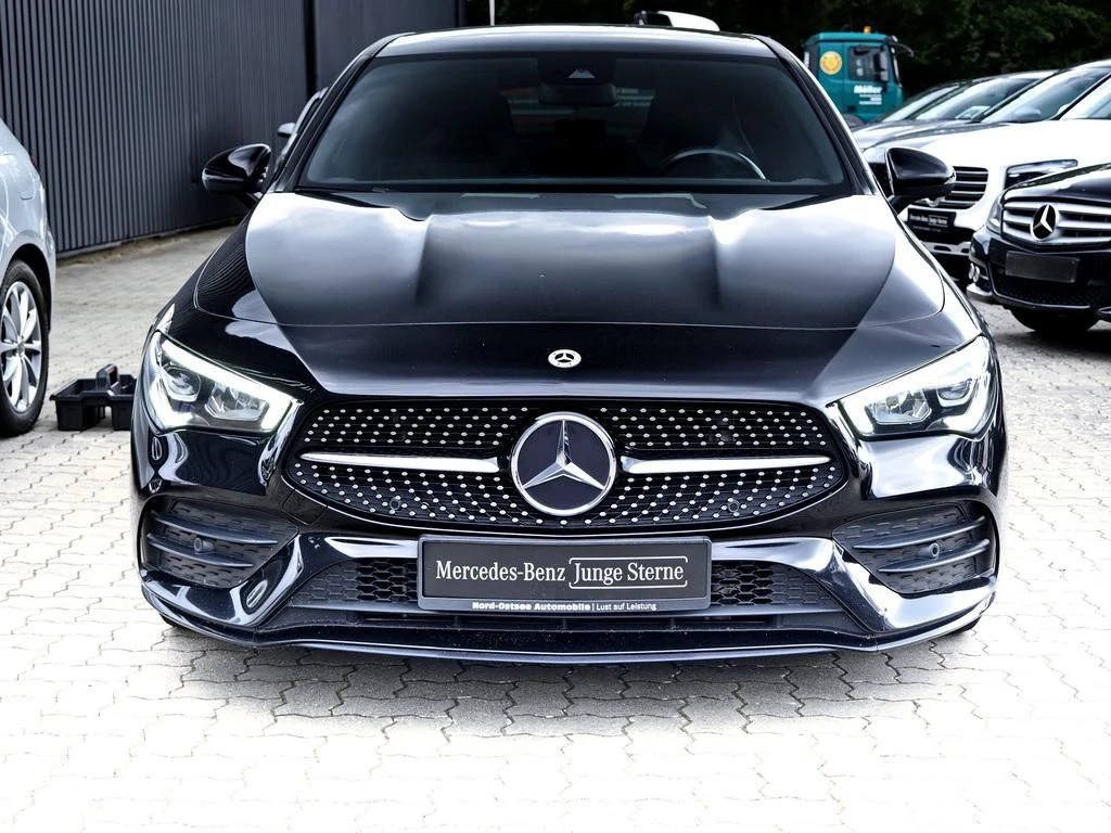 Mercedes-Benz-CLA 200 d-image-3