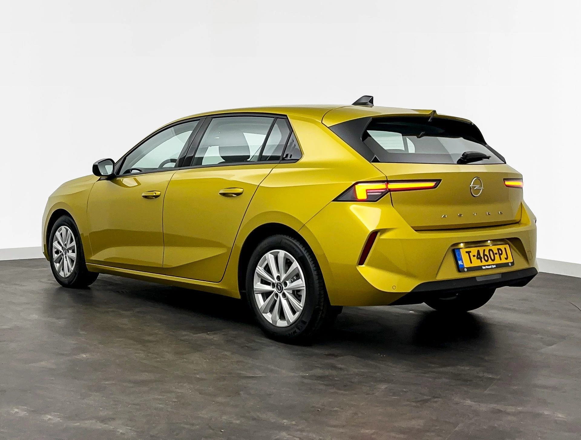 Opel-Astra-image-6