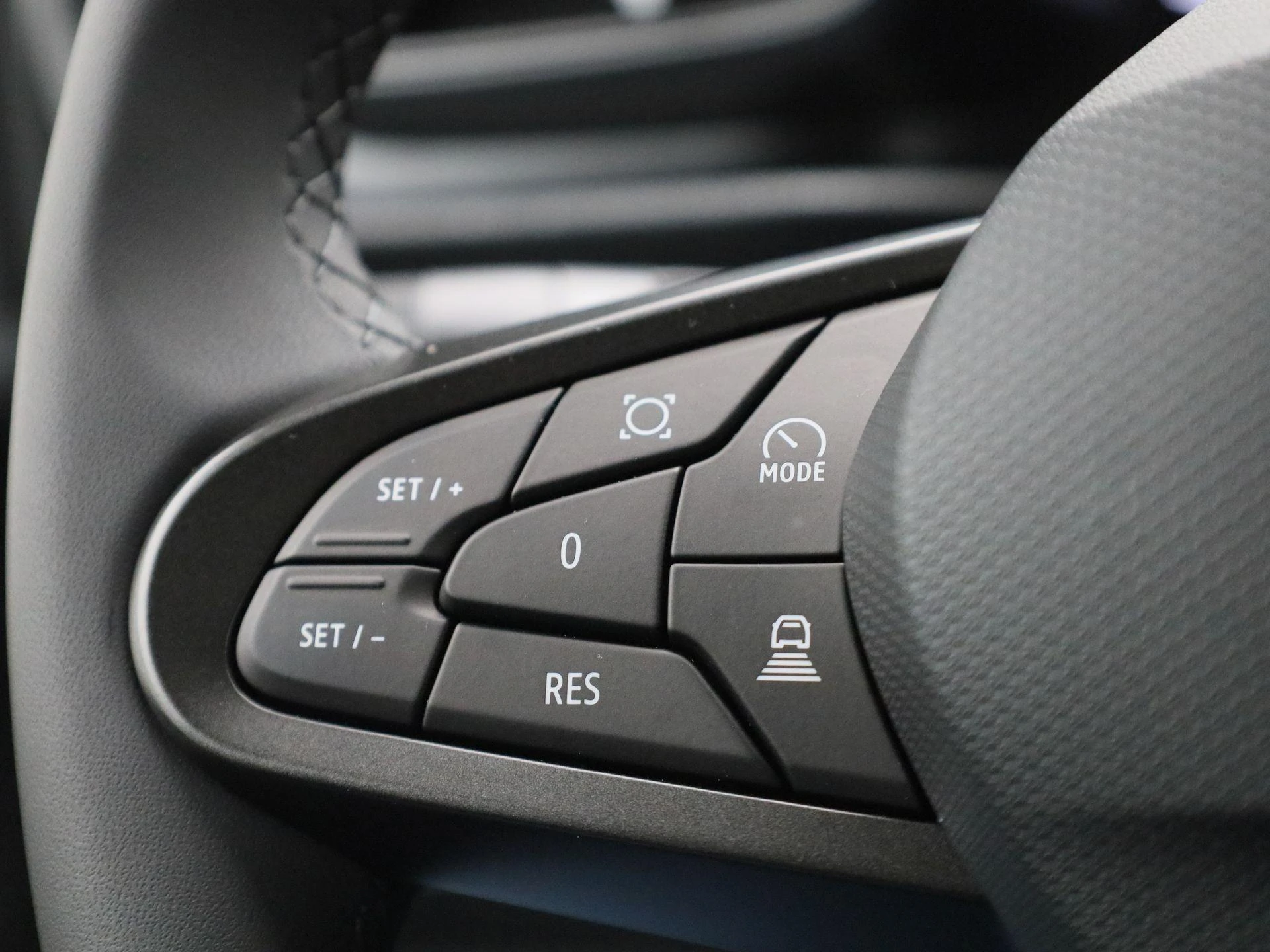 Renault-Twingo-image-17