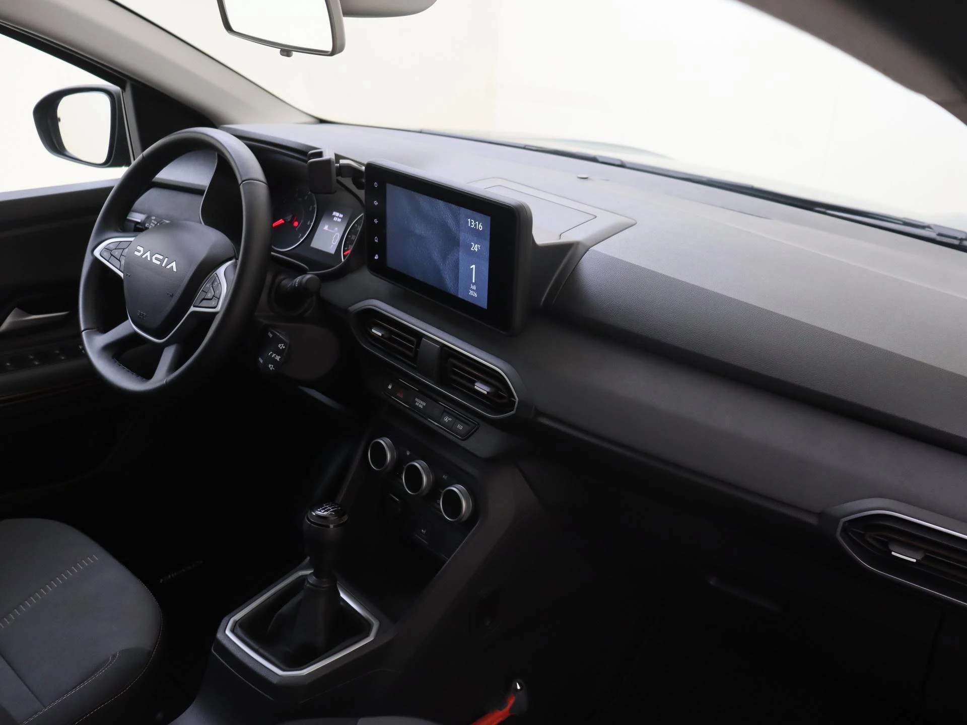 Dacia-Sandero Stepway-image-4