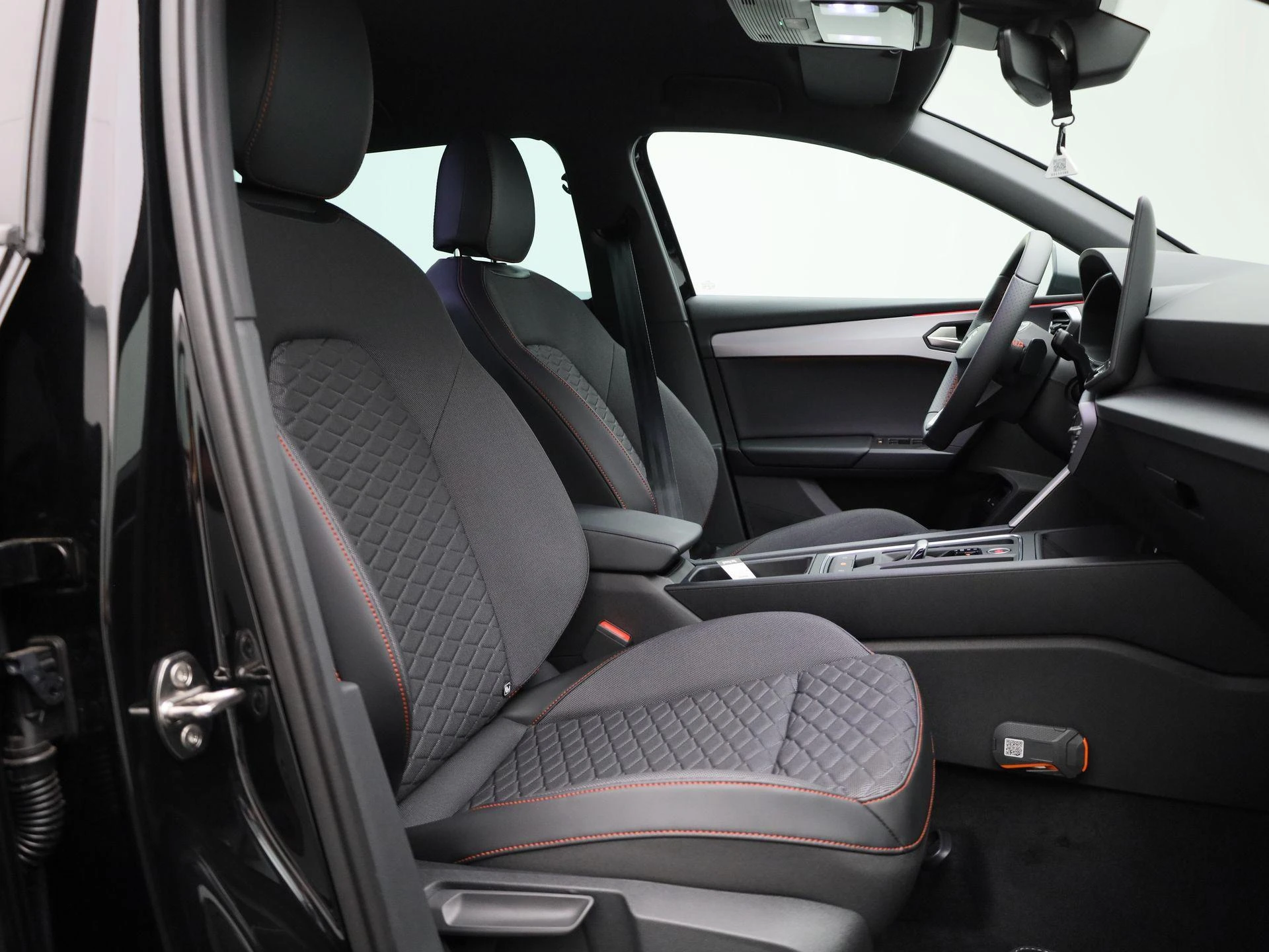 SEAT Leon Sportstourer 1.5 TSI e-Hybrid FR Business