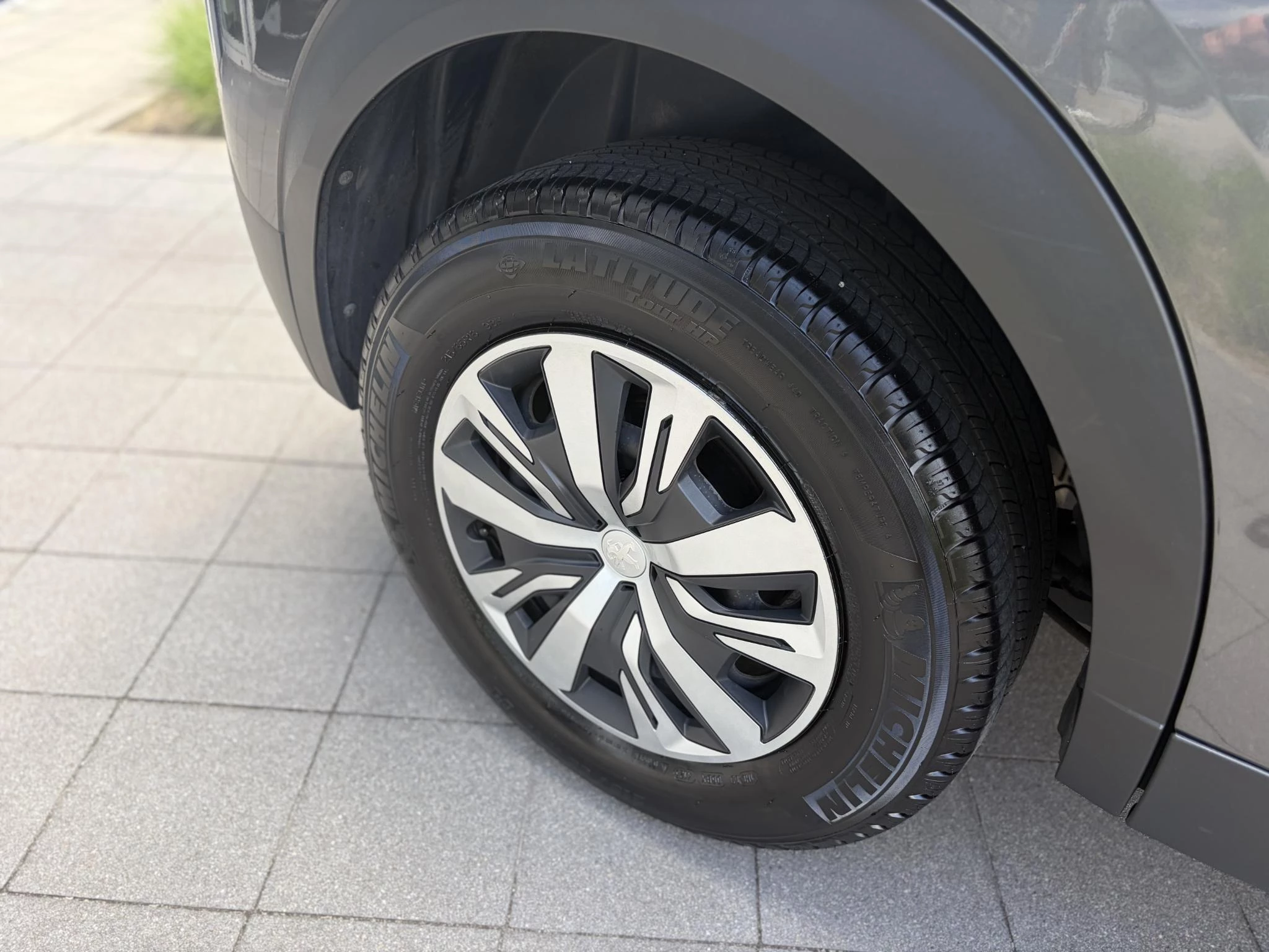 Peugeot-2008-image-11