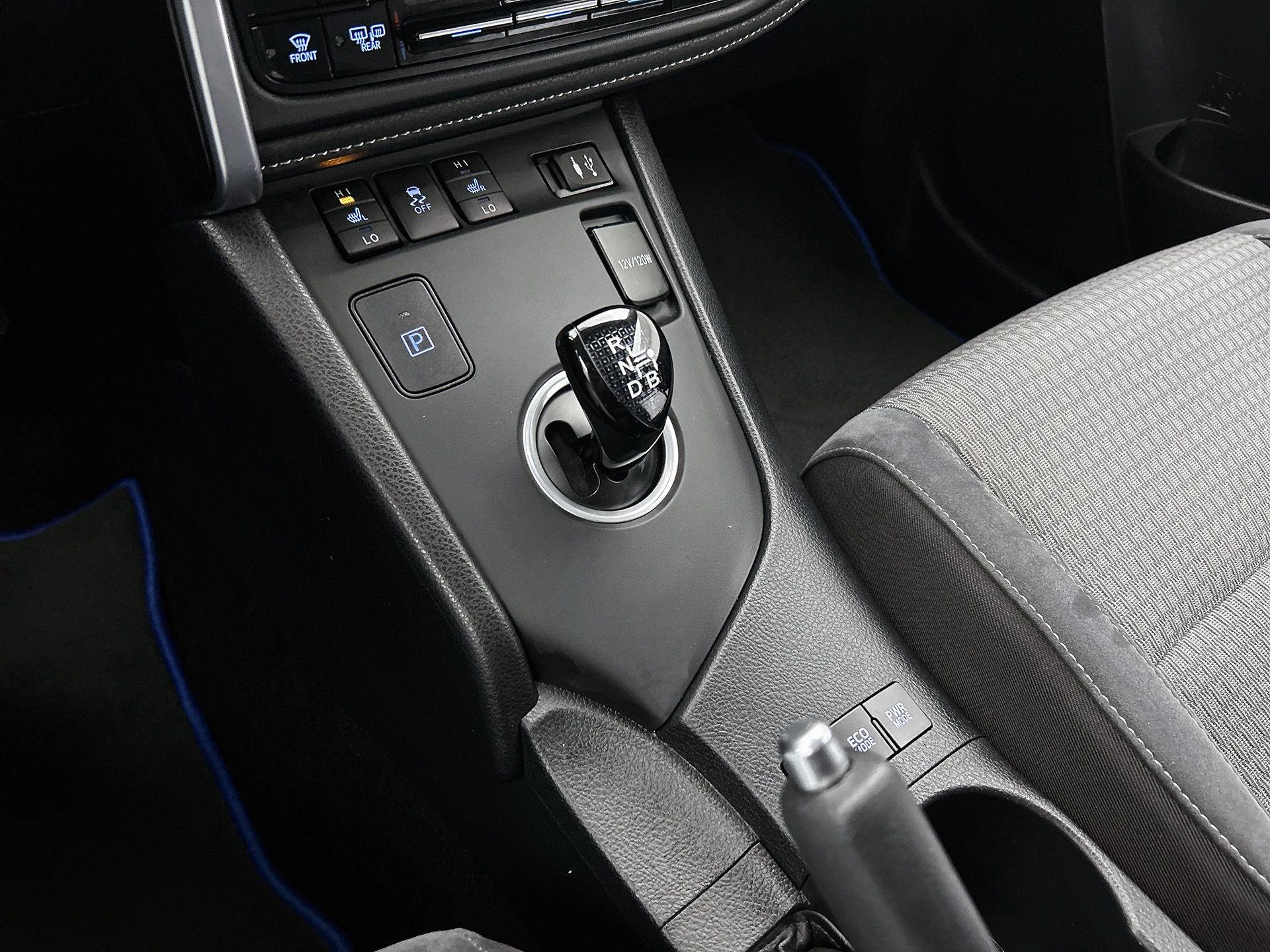 Toyota-Auris-image-20