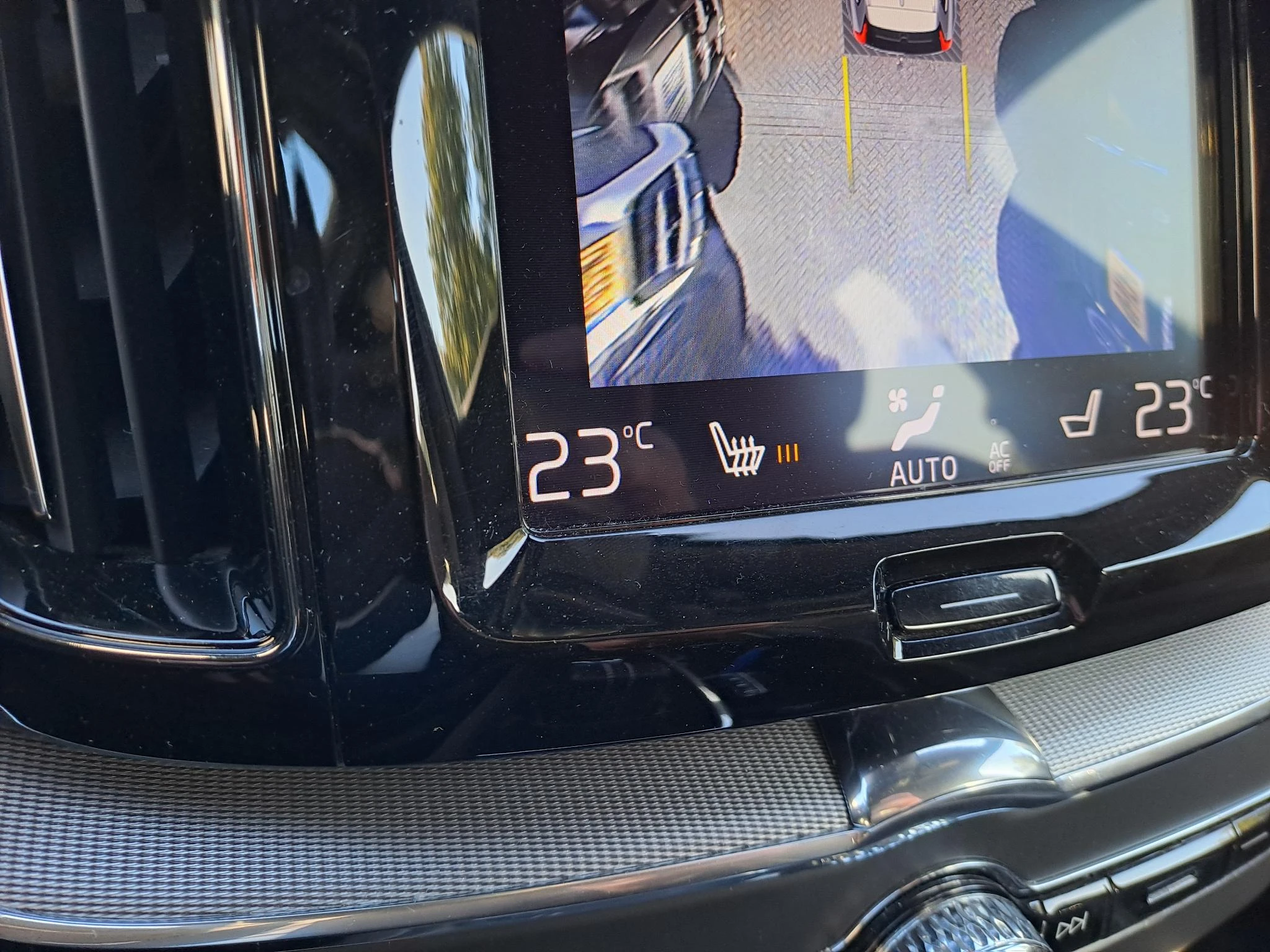 Volvo-XC60-image-18