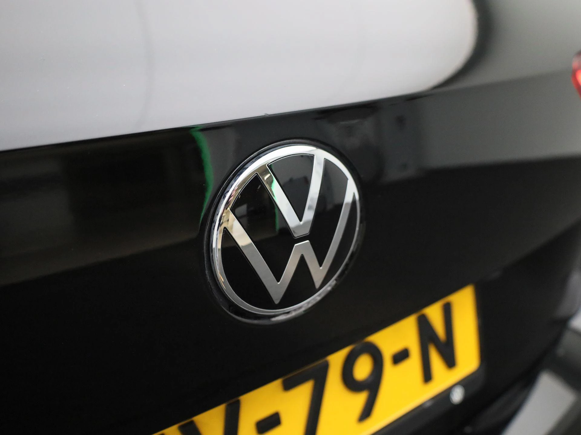 Volkswagen-Golf-image-35