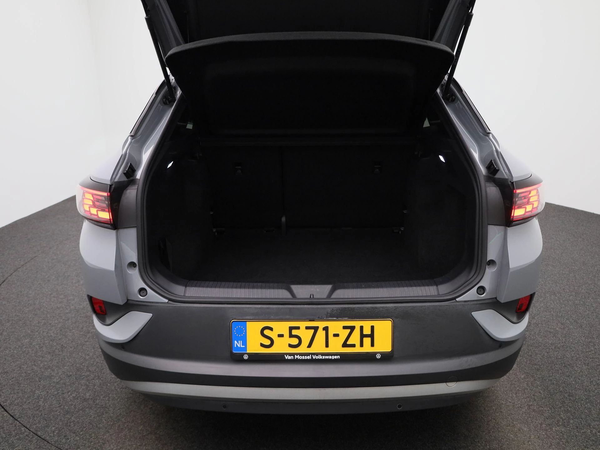 Volkswagen-ID.4-image-12