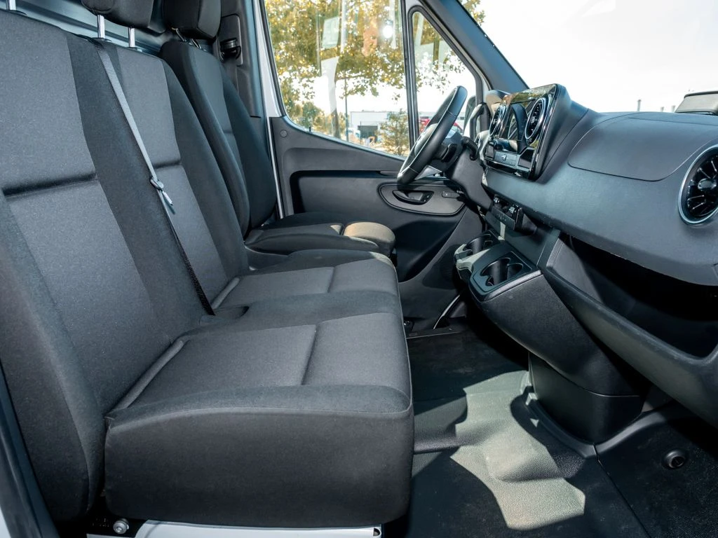 Mercedes-Benz-Sprinter 317-image-11