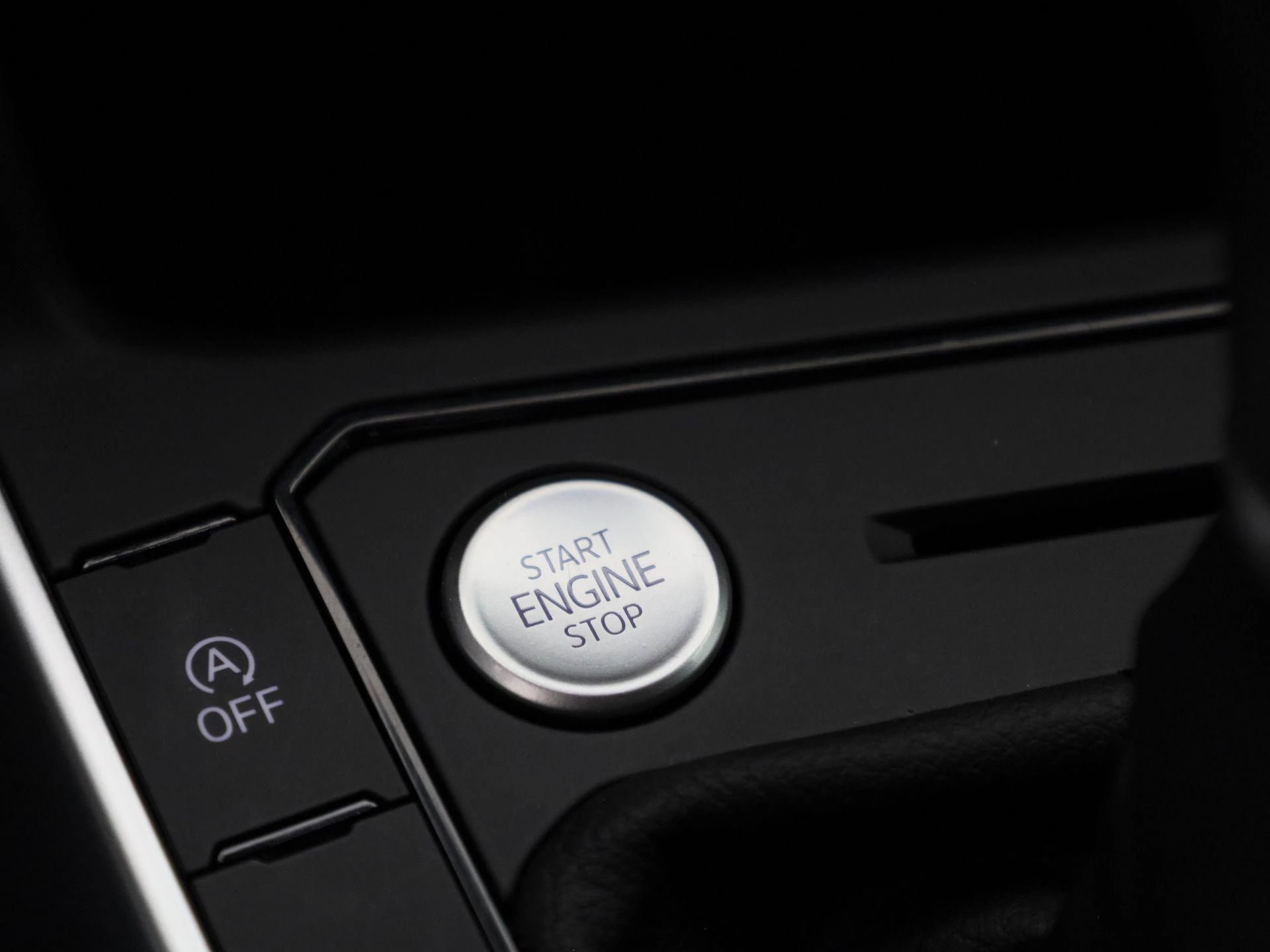 Volkswagen-Taigo-image-18