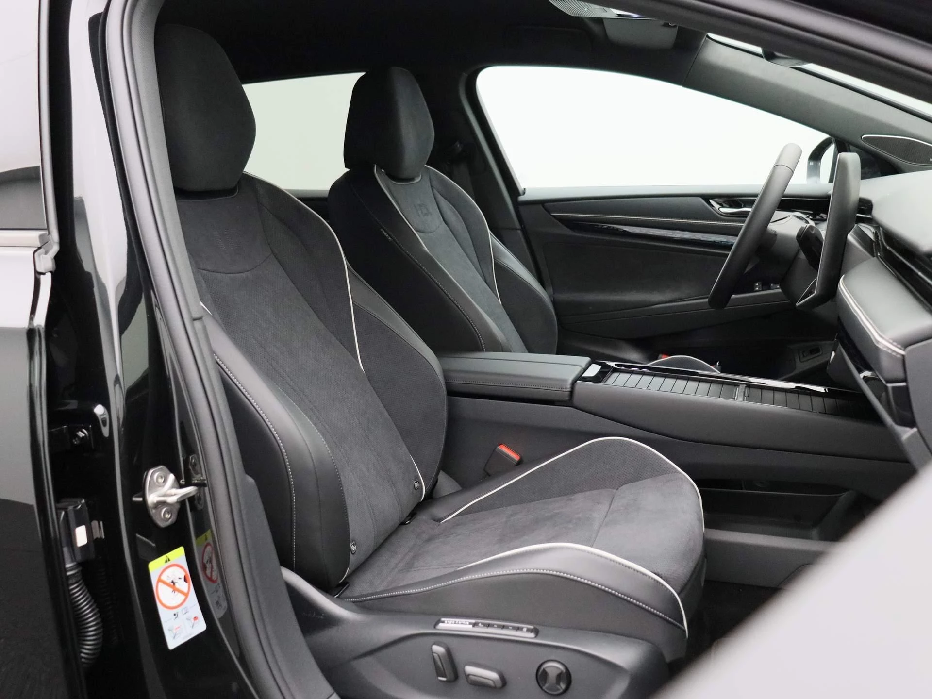 Volkswagen-ID.7-image-36