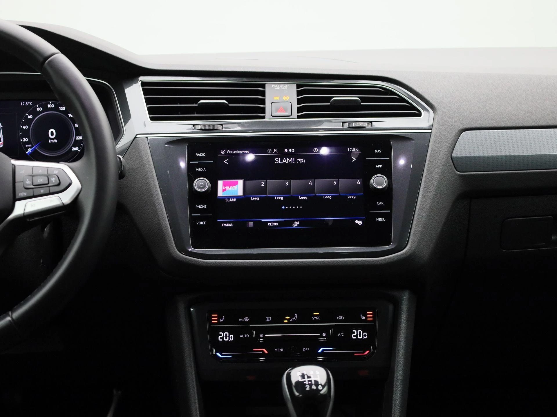 Volkswagen-Tiguan-image-8