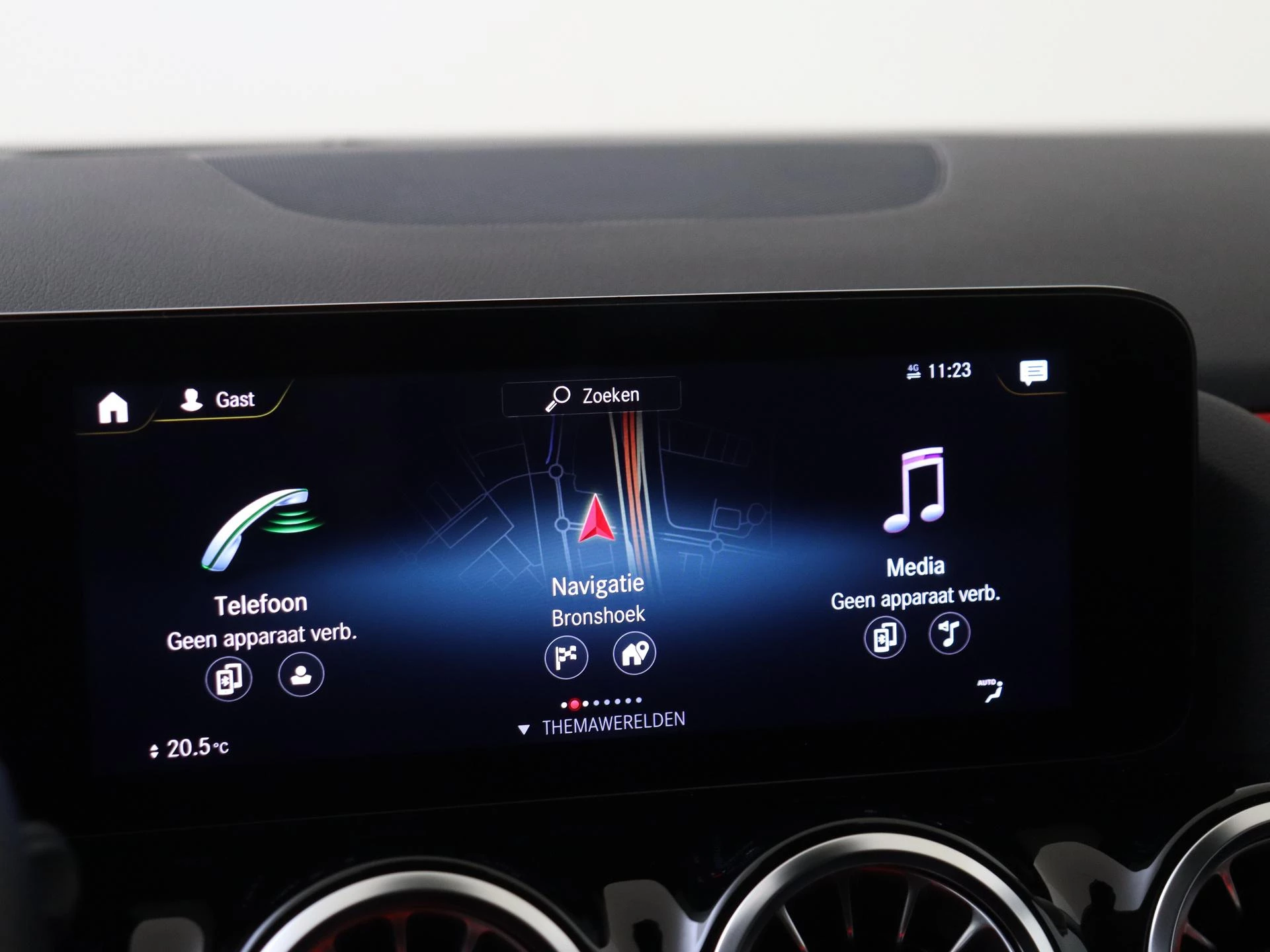 Mercedes-Benz-B-Klasse-image-14